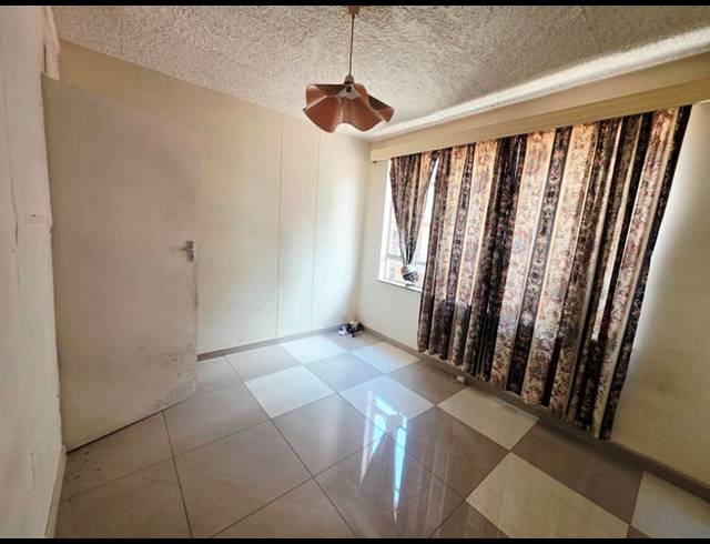 3 BEDROOM APARTMENT FOR SALE IN SUNNYSIDE